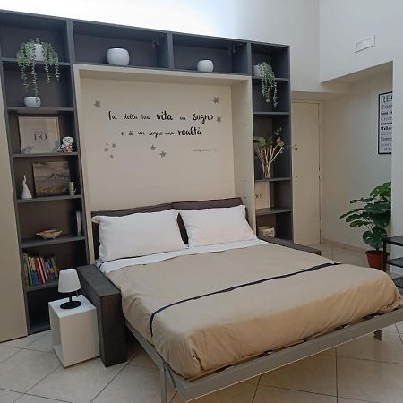 Domusmadre Apartment เนเปิลส์ ภายนอก รูปภาพ